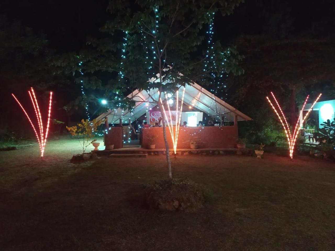 Agoura Hills Hotel Kurunegala Exterior photo